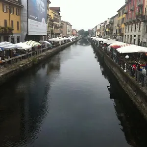 lovelyloft-navigli-gelsomino.it-lombardy.com/